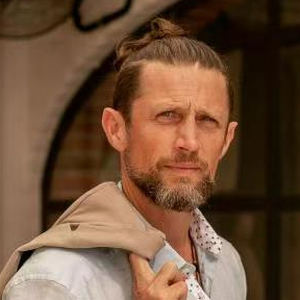 Ross Parsonage (Director of Taozi Tree Yoga)
